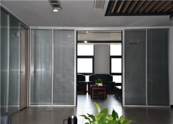 一方違約還能主張合同約定的優(yōu)惠內(nèi)容嗎？